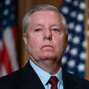 Photo: Grem Lindsi Olin (Lindsey Graham)